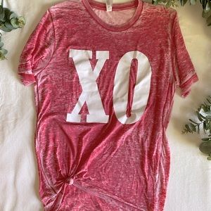 Pink XO tee